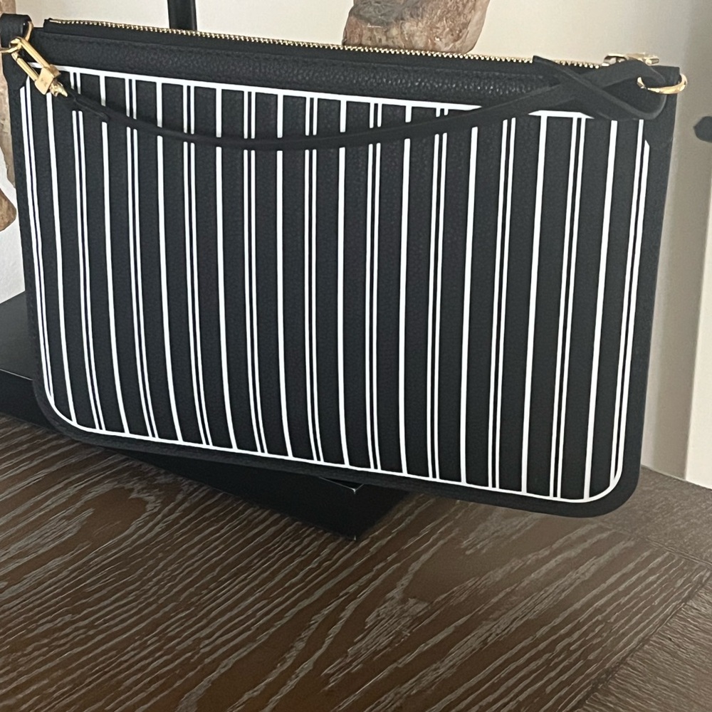 Louis Vuitton Inside Out Neverfull Pouch MM - Picture 9 of 9